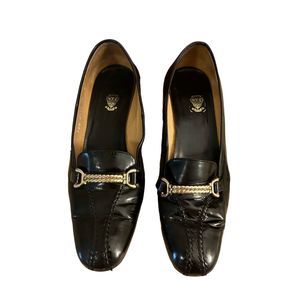 Gucci Black Leather Heels with Gold Accents